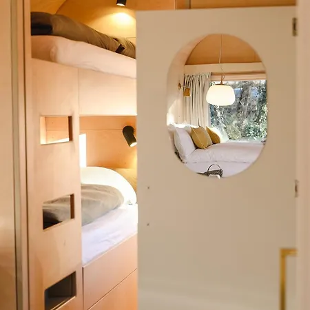 Nyaraló Glamping Im Zirkuswagen In Efringen-Kirchen