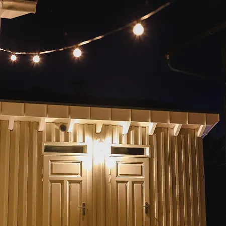 別荘 Glamping Im Zirkuswagen In *